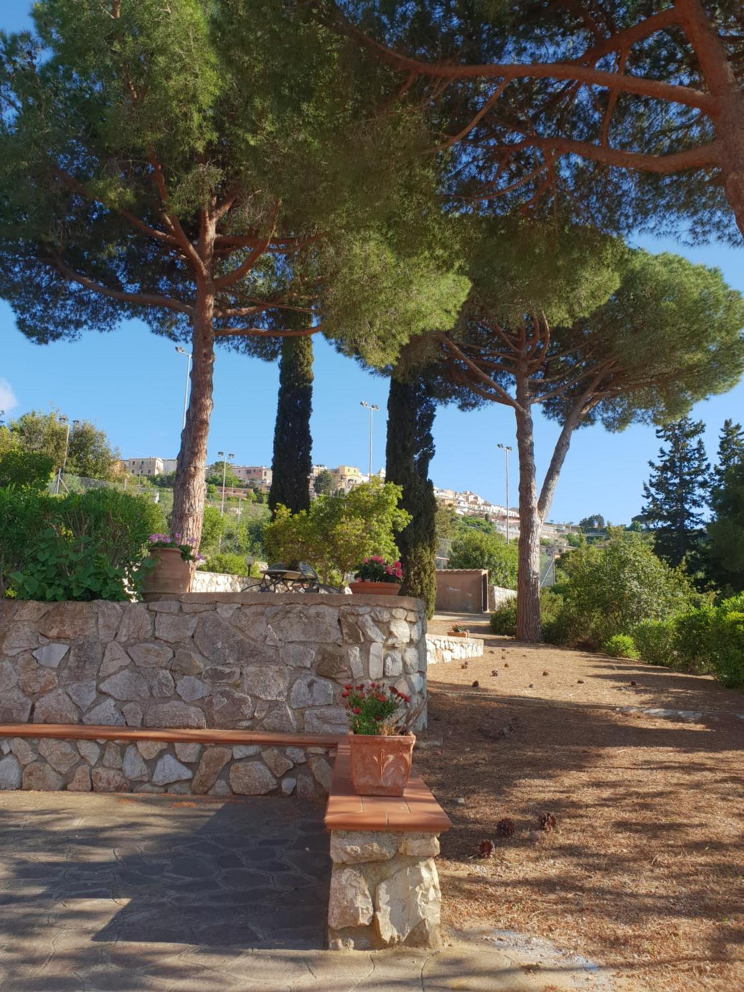 I Fiori Di Salici Aparthotel